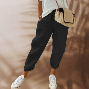 Satin Flow – Minimalistische Blouse