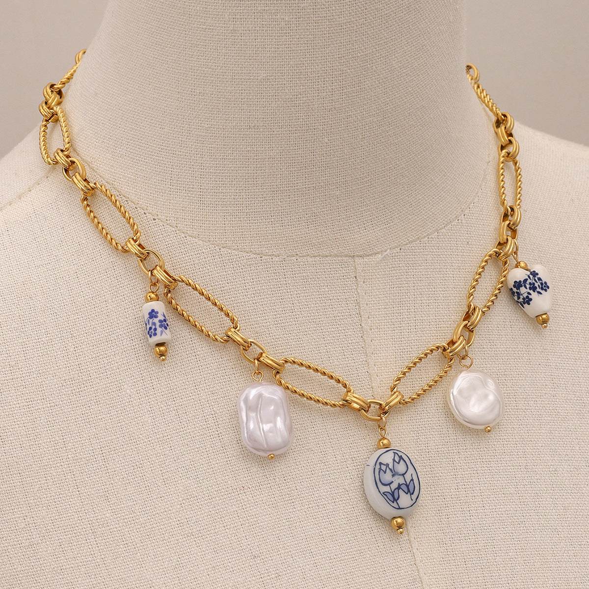 Gouden Ketting met Delfts Blauwe Charms