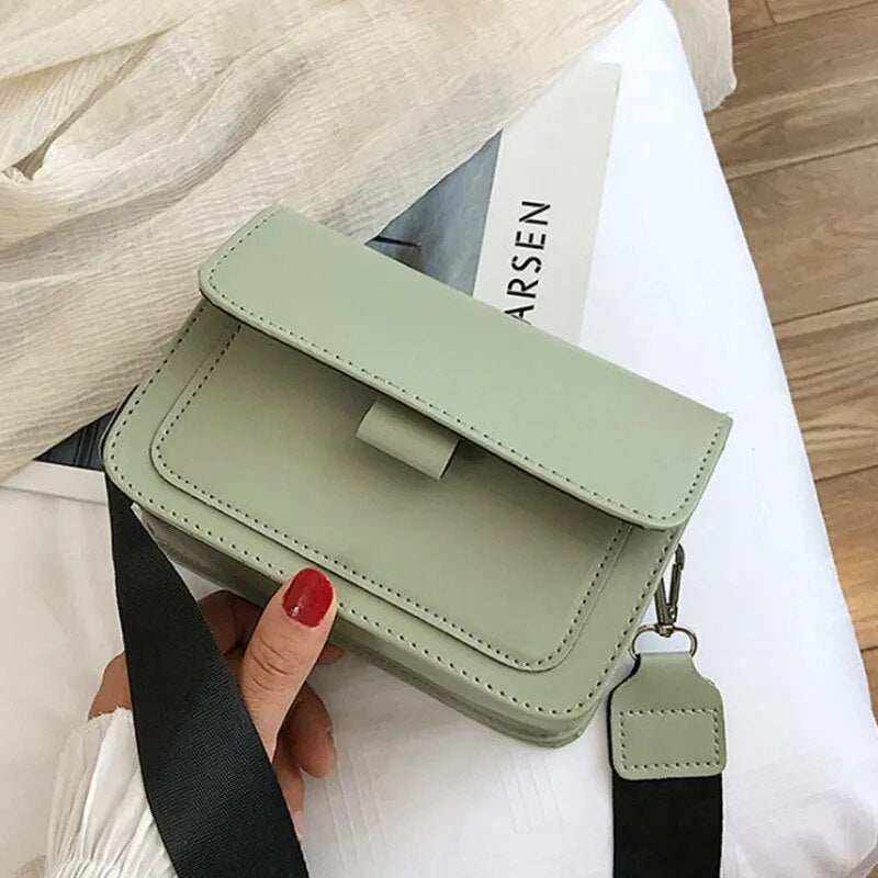Crossbodytas in Boxy Design